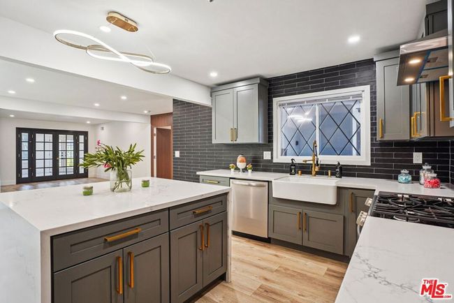 16901 Kinzie St, House other with 4 bedrooms, 2 bathrooms and 2 parking in Northridge CA | Image 7