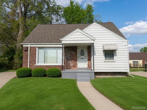 20196 Hartwell St, Detroit, MI, 48235-1159 | Card Image