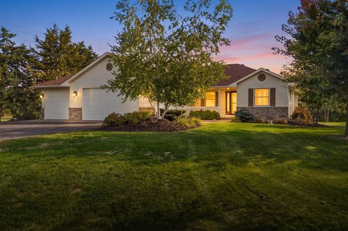 24125 Miller Ave, Chisago City, MN, 55013-9448 | Card Image