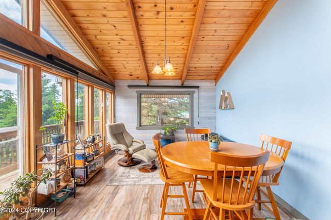 Sunroom | Image 32