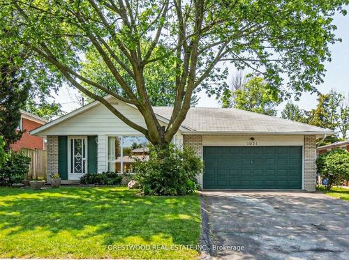 1021 Vera Cruz Dr, Mississauga, ON, L4Y2G4 | Card Image