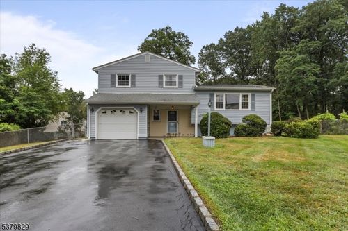 106 Dellwood Rd, Edison, NJ, 08820-3832 | Card Image