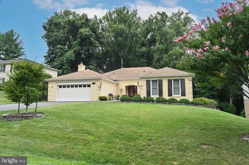 6610 Weatheford Ct, MCLEAN, VA, 22101-1643 | Card Image
