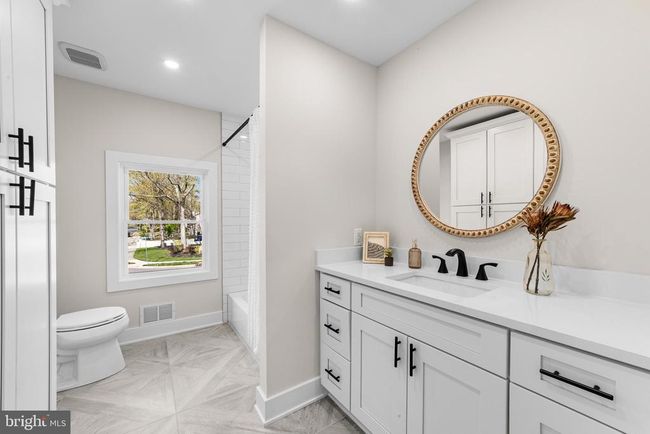 5 Chippenham Dr, House other with 4 bedrooms, 3 bathrooms and null parking in VOORHEES NJ | Image 38