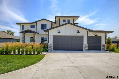 11313 Sunburst Dr, Papillion, NE, 68046-5591 | Card Image