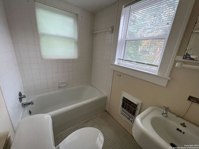 APT-6 - 127 W Craig Pl, Condo with 1 bedrooms, 1 bathrooms and null parking in San Antonio TX | Image 6