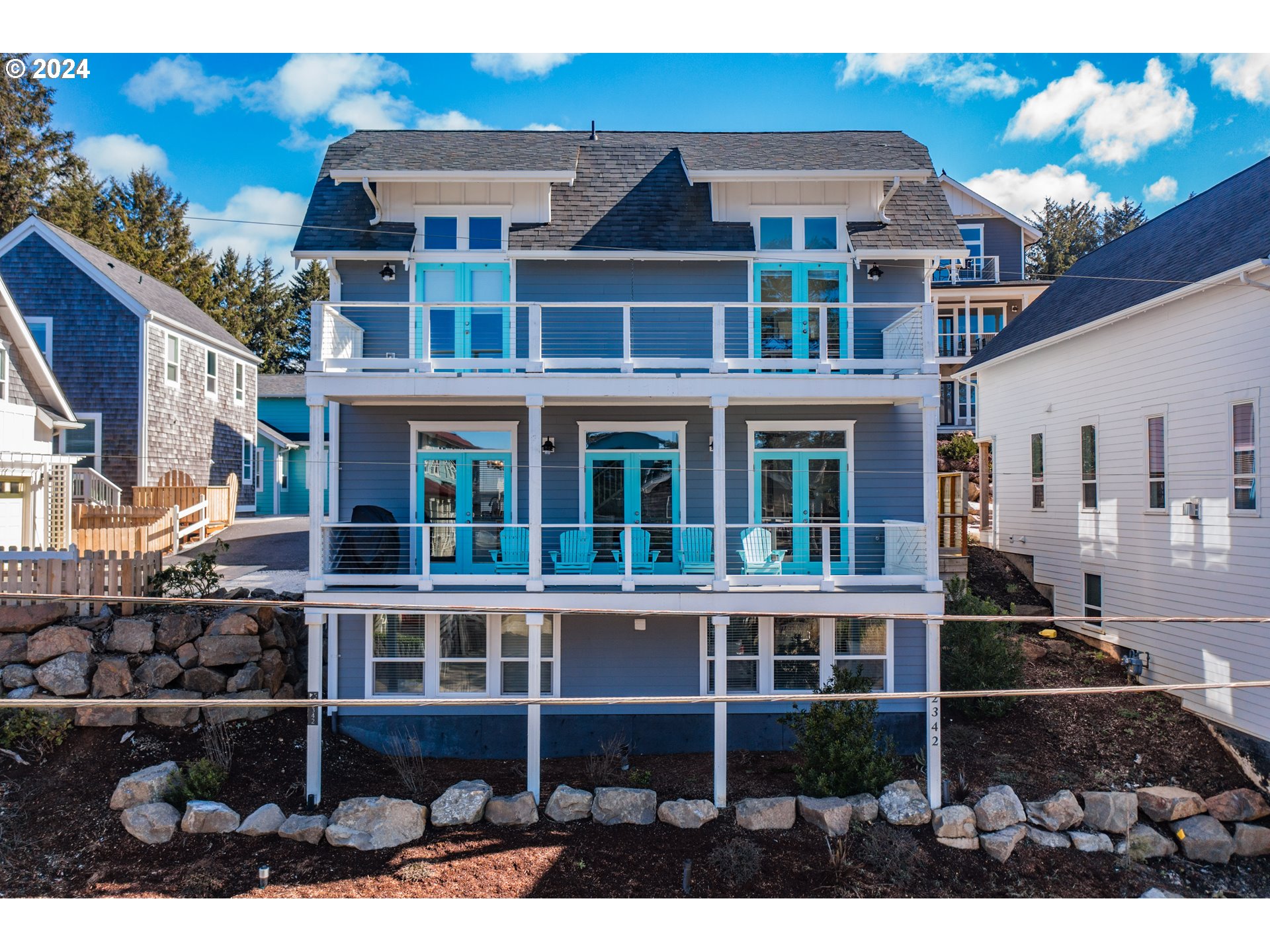 Coast Ave, Lincoln City, OR 97367