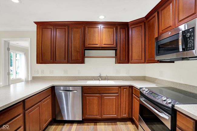 Stainless steel appliances | Image 22