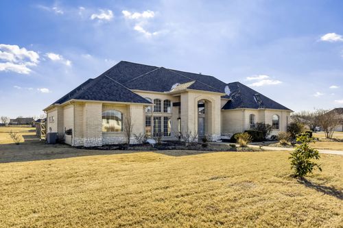 153 Whispering Winds Dr, Gunter, TX, 75058-2560 | Card Image