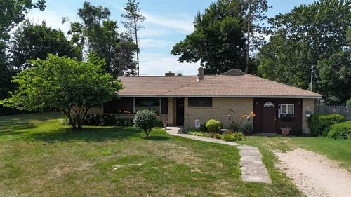 3488 E Rosebush Rd, Rosebush, MI, 48878-9701 | Card Image