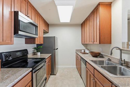 unit-21-180 Chambers St, El Cajon, CA, 92020-3381 | Card Image