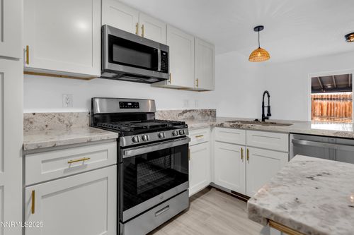 2738 Waterfield Dr, Sparks, NV, 89434-6747 | Card Image