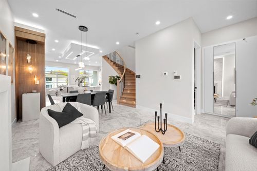 2455 W 10th Ave, Vancouver, BC, V6K2J4 | Card Image