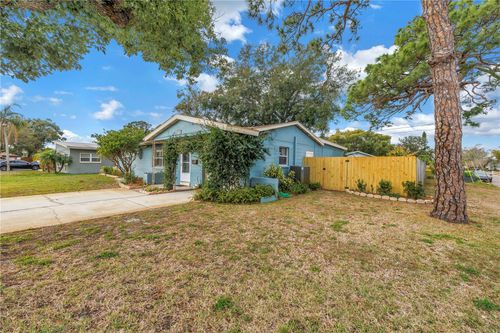 3990 59th Way N, ST PETERSBURG, FL, 33709-5249 | Card Image