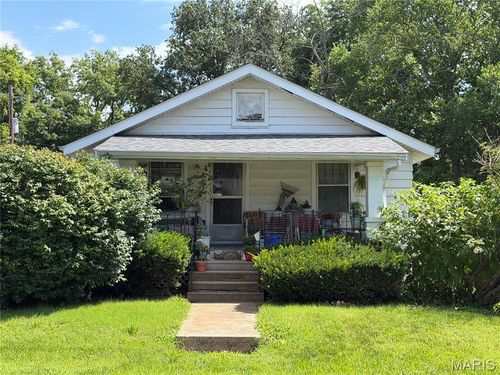 613 Wabash Ave, Belleville, IL, 62220-3653 | Card Image