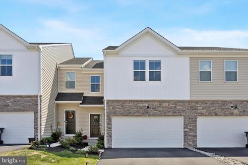 68 Painters Way, POTTSTOWN, PA, 19465-7940 | Card Image
