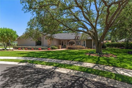 1330 N Hunterston Pt, Crystal River, FL, 34429-5788 | Card Image