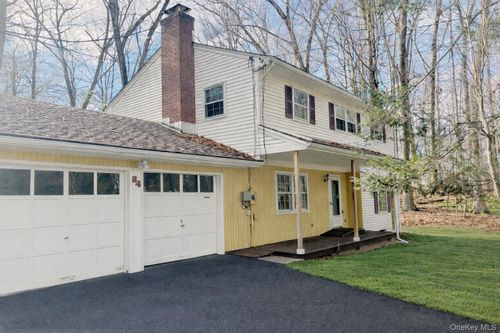 84 Hillis Ter, Poughkeepsie, NY, 12603-5814 | Card Image