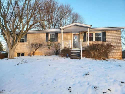 104 River Hill Rd, Wheeling, WV, 26003-6760 | Card Image