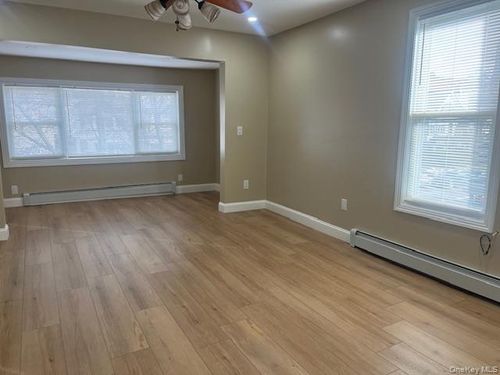 2-8540 111th St, Richmond Hill, NY, 11418-1637 | Card Image