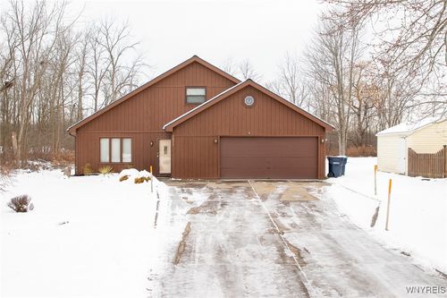 1076 Baseline Road, Grand Island, NY, 14072 | Card Image