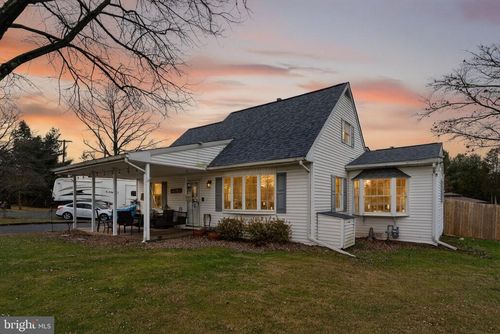 55 Morris Rd, QUAKERTOWN, PA, 18951-2617 | Card Image