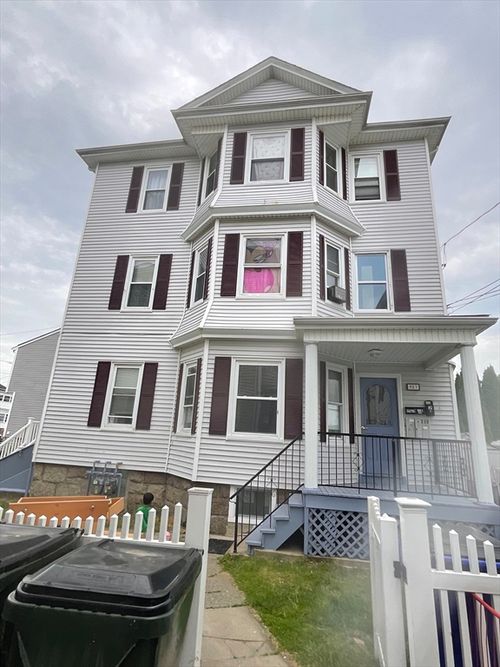 953 Globe St, Fall River, MA, 02724-6227 | Card Image