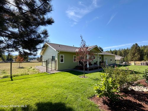 81 Meadowland Dr, Blanchard, ID, 83804-8610 | Card Image