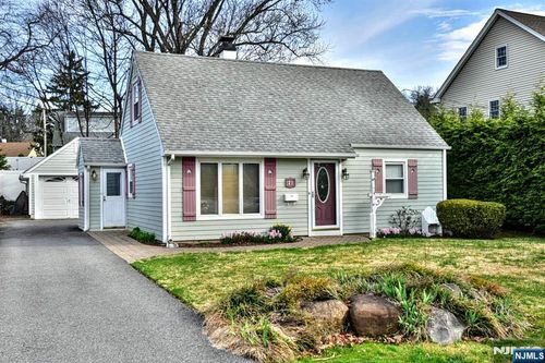 21 Charles Ter, Waldwick, NJ, 07463-2002 | Card Image