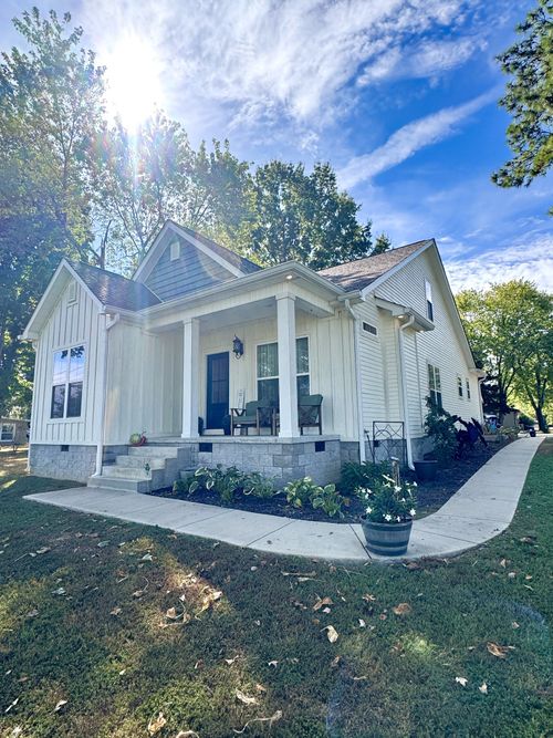 400 Carrie Ln, Loretto, TN, 38469-2000 | Card Image