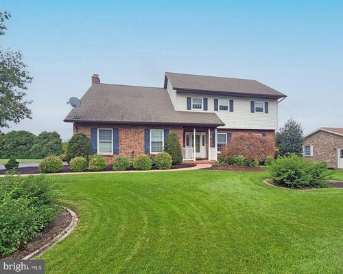 19 Obsidian Dr, CHAMBERSBURG, PA, 17202-8207 | Card Image