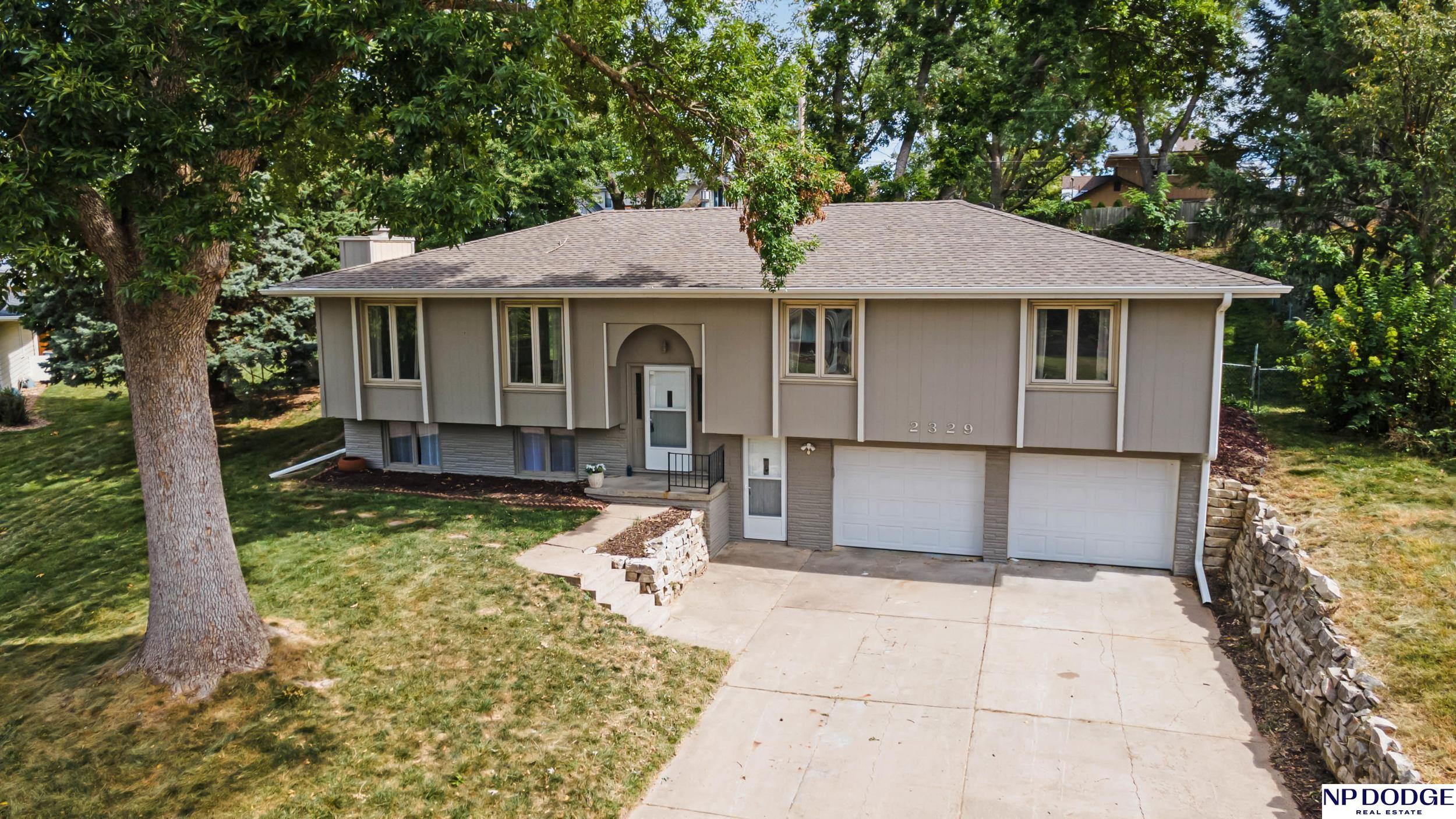 104th Cir, Omaha, NE 68134