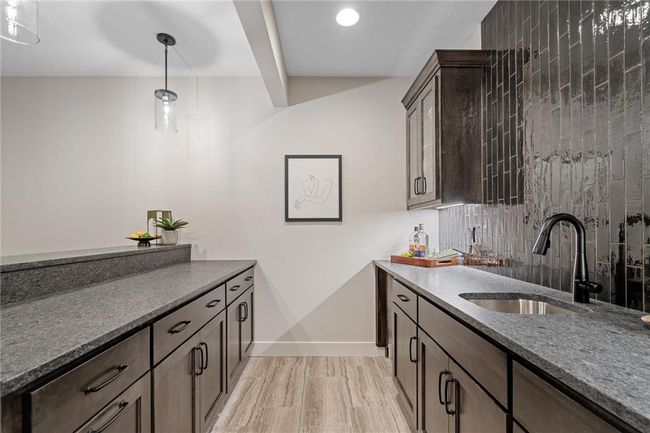 9069 Shady Bend Rd, House other with 5 bedrooms, 3 bathrooms and null parking in Lenexa KS | Image 33