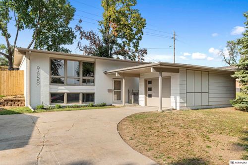 9658 Corby St, Omaha, NE, 68134-5656 | Card Image