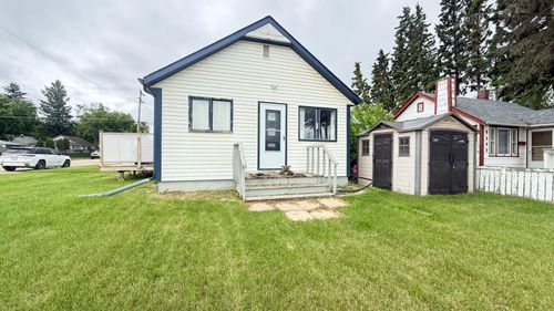 5301 51 St, Lloydminster, AB, T9V0P5 | Card Image