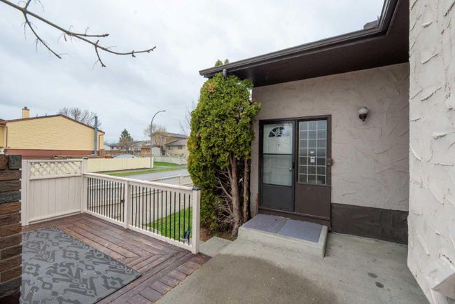 3859 Fonda Way Se, Home with 4 bedrooms, 2 bathrooms and null parking in Calgary AB | Image 4