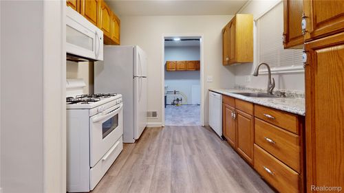 5897 Wilkie St, Taylor, MI, 48180-1209 | Card Image