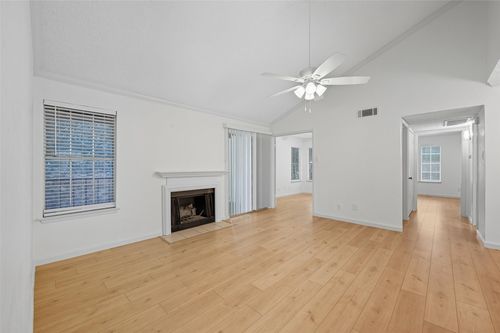apt-2069-5300 Keller Springs Rd, Dallas, TX, 75248-7907 | Card Image