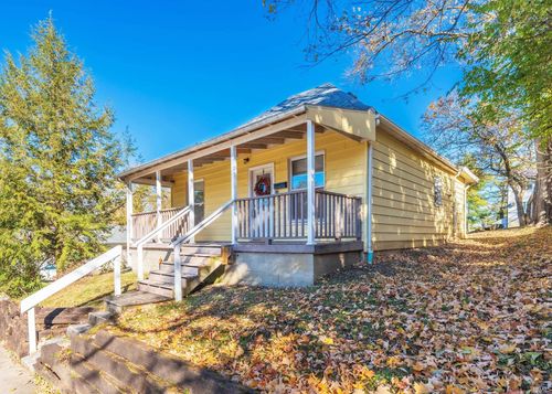 944 N Jackson St, Bloomington, IN, 47404-3430 | Card Image