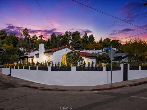 2201 Avon St, LOS ANGELES, CA, 90026-2001 | Card Image