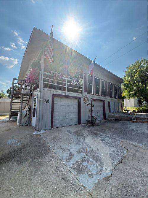 309 Broken Arrow, Comanche, TX, 76442-5673 | Card Image