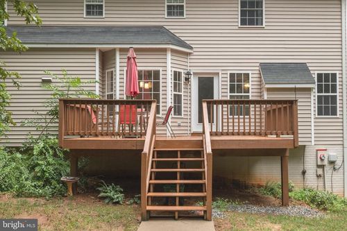 11 Cottonwood Dr, BARBOURSVILLE, VA, 22923-2737 | Card Image