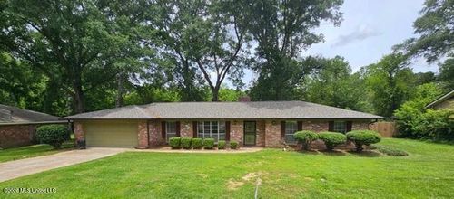 77 Fern Valley Rd, Brandon, MS, 39042-2101 | Card Image
