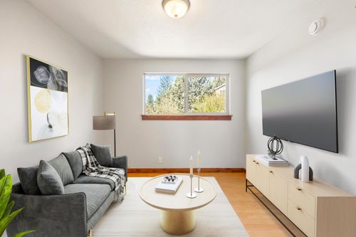 apt-14-1030 Nw Roanoke Ave, Bend, OR, 97703-1647 | Card Image