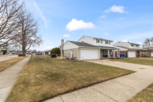 3606 Winterfield Dr Drive, Warren, MI, 48092 | Card Image