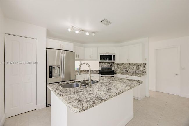 3749 Nw 107 Th Way, House other with 3 bedrooms, 3 bathrooms and null parking in Sunrise FL | Image 34