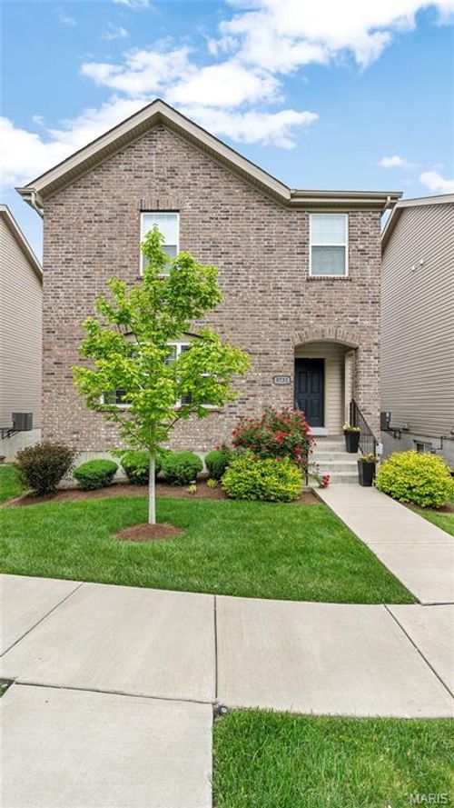 9731 Wilderness Battle Dr, Saint Louis, MO, 63123-4367 | Card Image