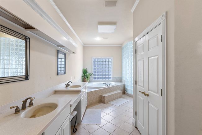 Primary ensuite bathroom | Image 21