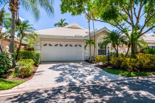 206 Canterbury Dr W, Palm Beach Gardens, FL, 33418-7177 | Card Image