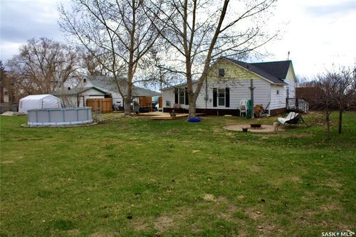 200 3rd St, Dundurn, SK, S0K1K0 | Card Image